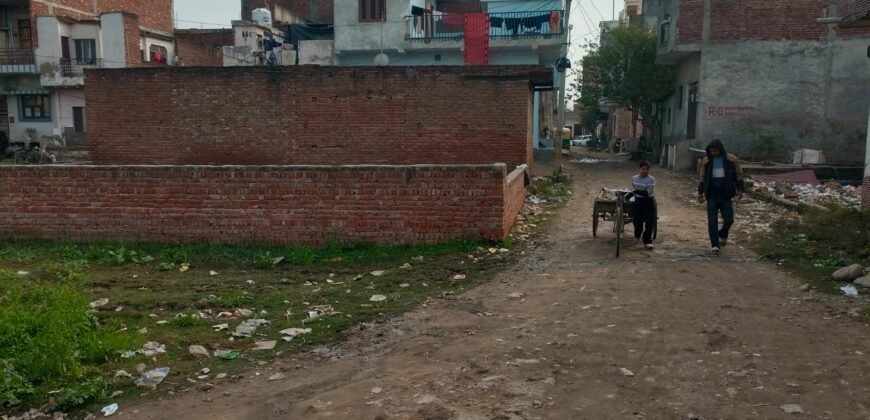 PLOTS  95 Sq. Yard L-Corner Plot for Sale in Roshan Nagar Faridabad HR